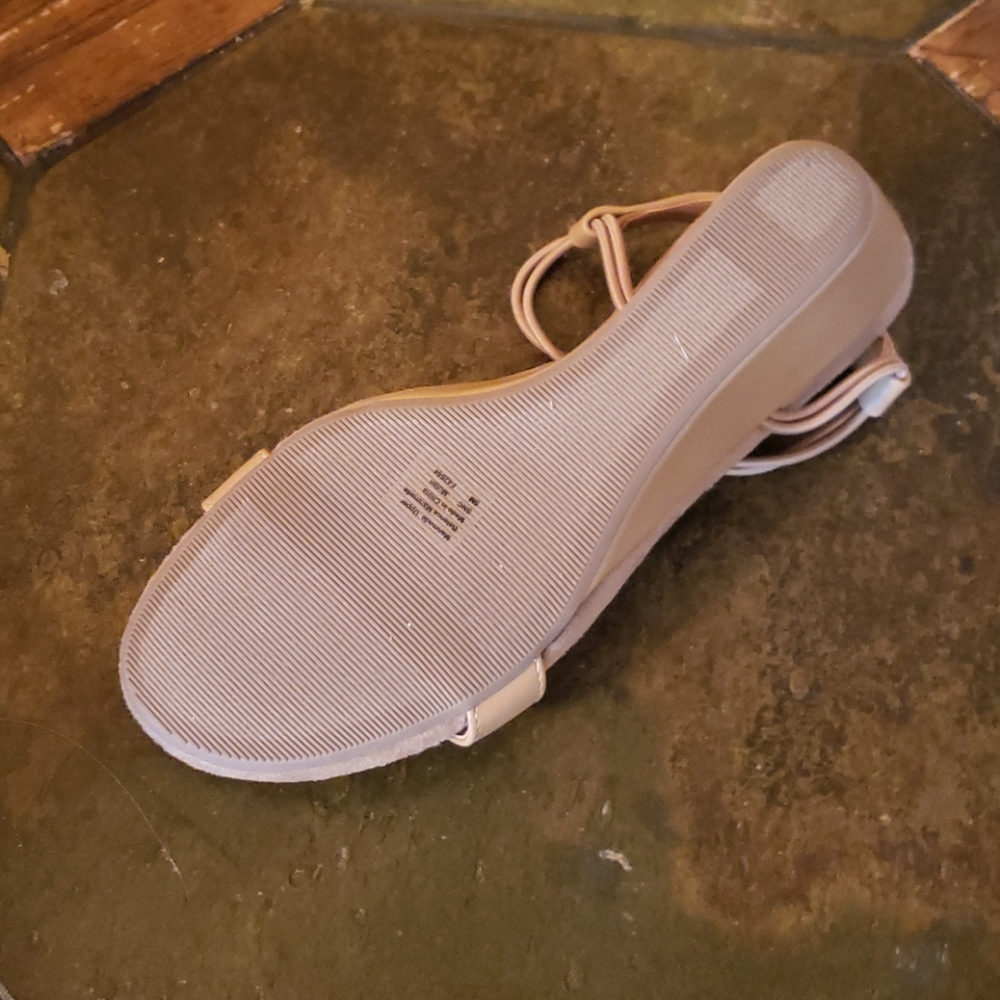 Shoes - Picture 3 of 3